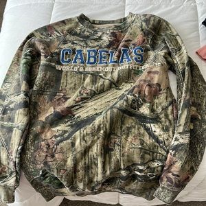 Cabela’s camo crewneck
